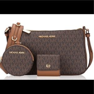 🔥NEW MK JET SET CROSSBODY WITH TECH ATT🔥